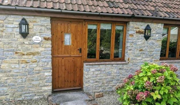 The Burcott Inn Cottages Wells Extérieur photo